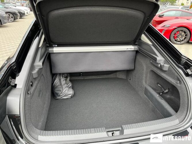 Skoda Superb 55 interauto-car