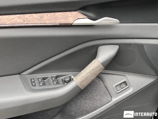 Skoda Superb 39 interauto-car