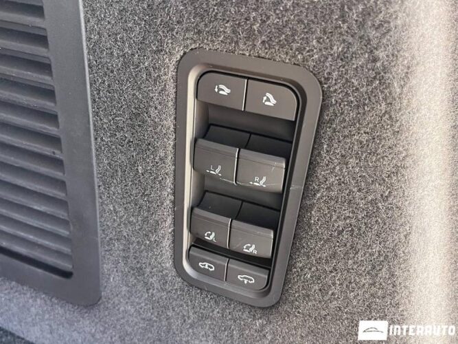 Denza N9 49 interauto-car