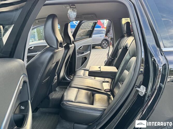 Volvo V 70 44 interauto-car