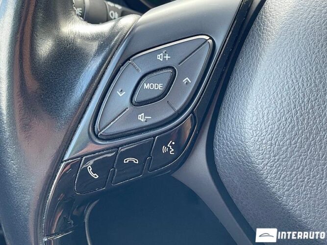 Toyota C-HR 40 interauto-car