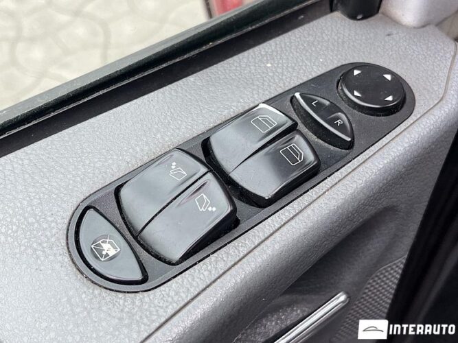 Mercedes Viano 33 interauto-car