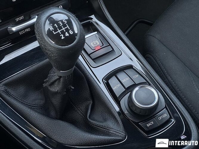BMW 216d 39 interauto-car
