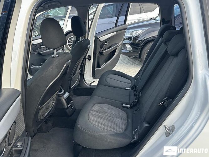 BMW 216d 40 interauto-car