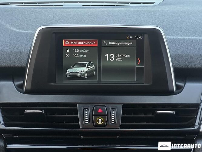 BMW 216d 37 interauto-car