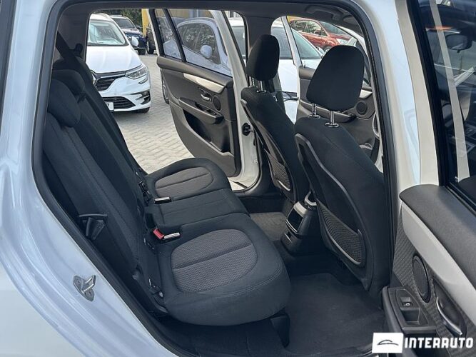 BMW 216d 41 interauto-car
