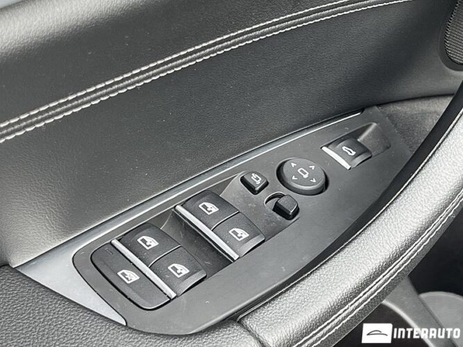 BMW X3 3.0e 57 interauto-car