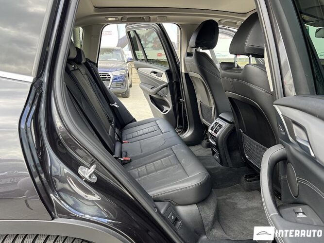 BMW X3 3.0e 52 interauto-car