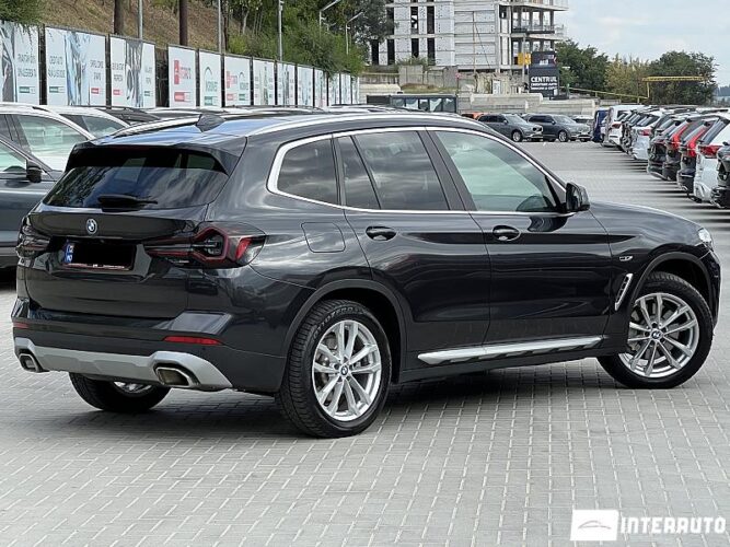 BMW X3 3.0e 39 interauto-car