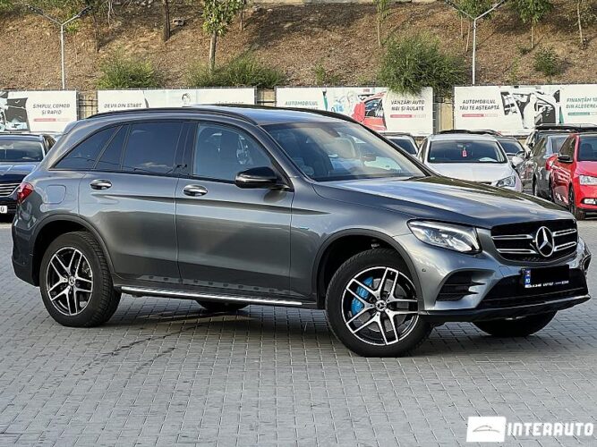 Mercedes GLC 350e 32 interauto-car