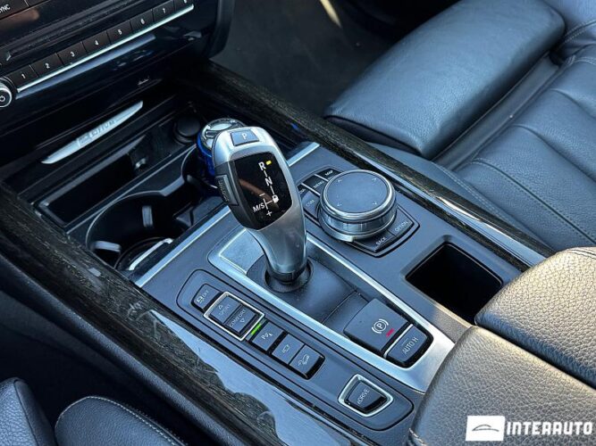 BMW X5 4.0e 50 interauto-car