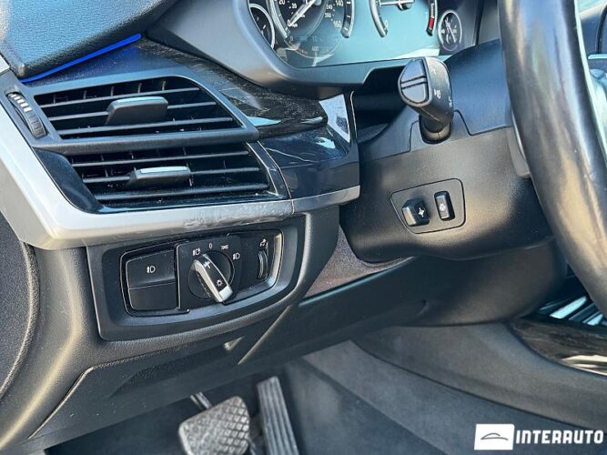 BMW X5 4.0e 49 interauto-car