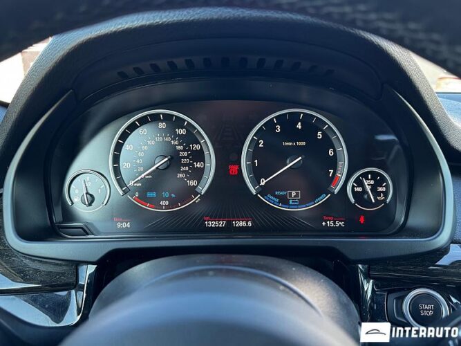 BMW X5 4.0e 42 interauto-car