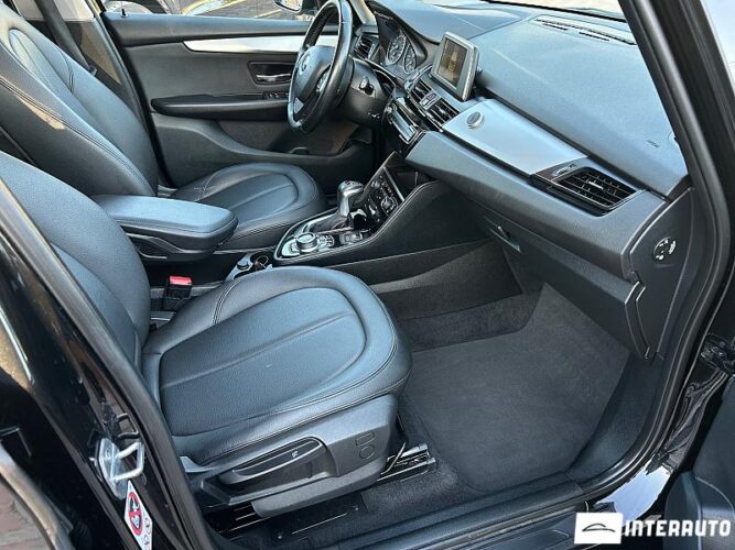 BMW 216d 44 interauto-car