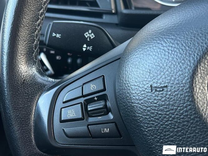 BMW 216d 38 interauto-car