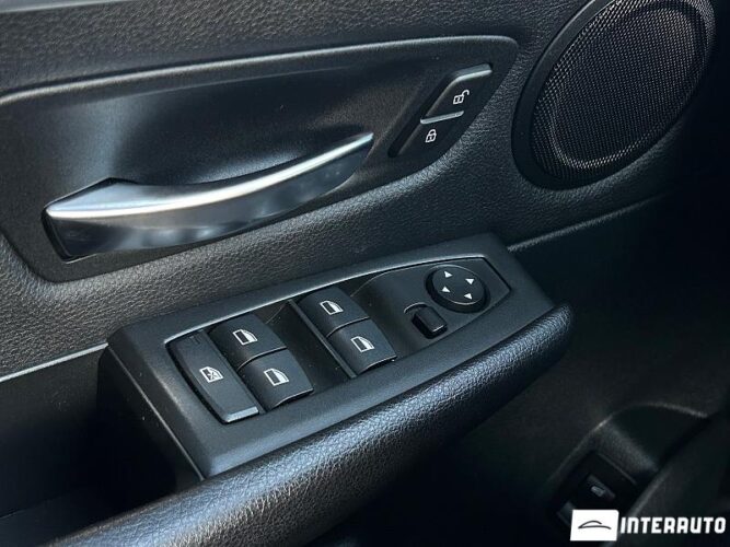 BMW 216d 35 interauto-car