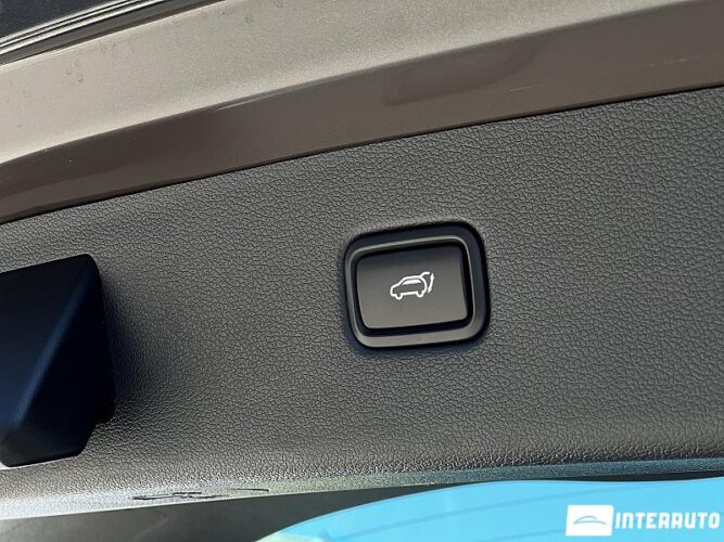 Hyundai Tucson 47 interauto-car