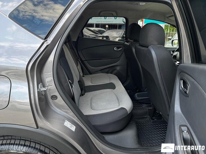 Renault Captur 43 interauto-car