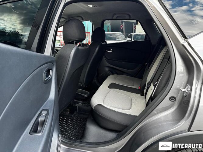 Renault Captur 44 interauto-car