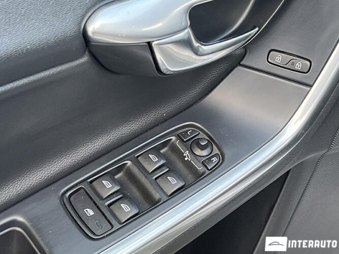 Volvo V 60 45 interauto-car