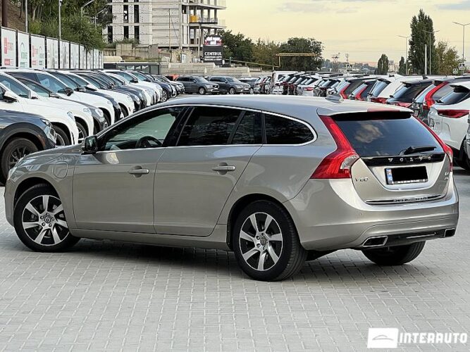 Volvo V 60 33 interauto-car