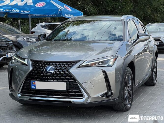 Lexus UX 250h 27 interauto-car