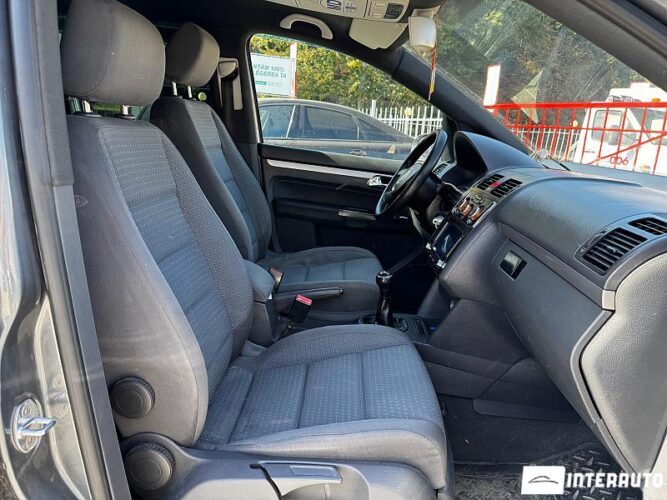 Volkswagen Touran 26 interauto-car