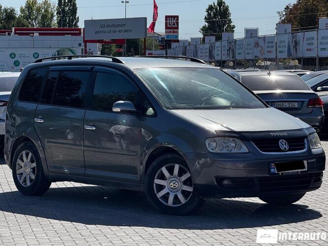 Volkswagen Touran 24 interauto-car