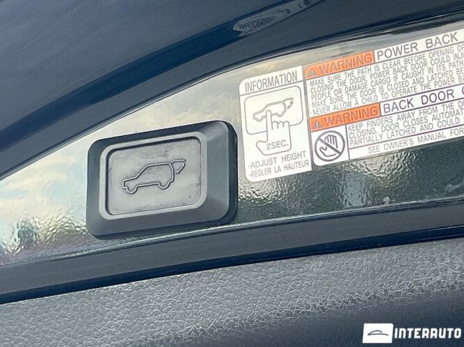 Toyota Rav-4 43 interauto-car