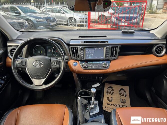 Toyota Rav-4 35 interauto-car