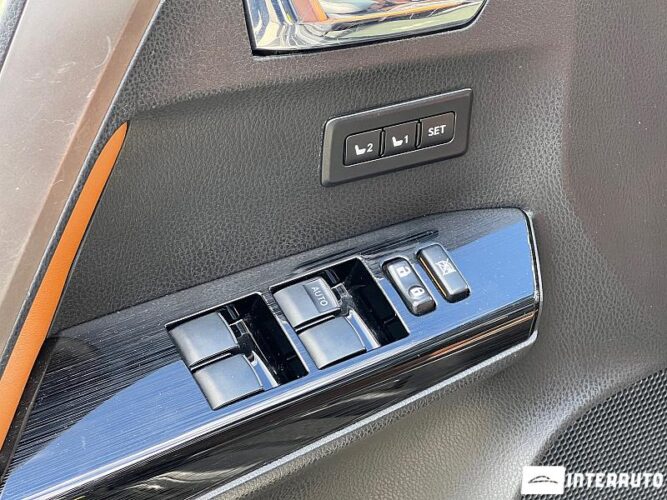 Toyota Rav-4 40 interauto-car