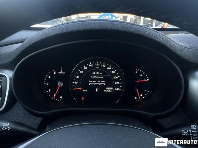 Kia Sorento 51 interauto-car