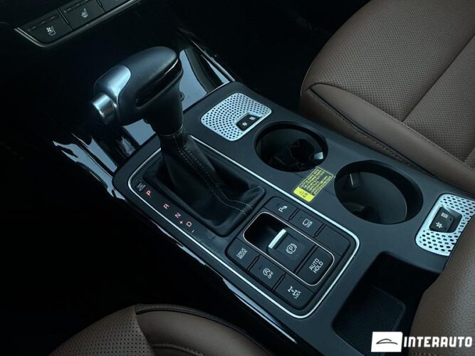 Kia Sorento 54 interauto-car