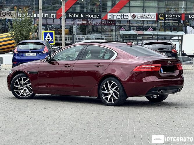 Jaguar XE 34 interauto-car