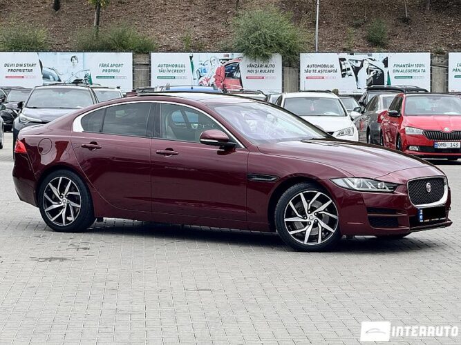 Jaguar XE 31 interauto-car