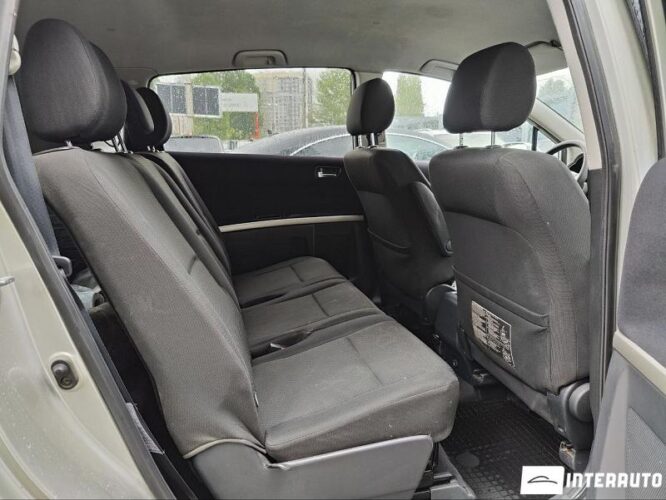 Toyota Corolla Verso 35 interauto-car