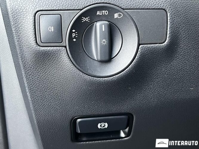 Mercedes B 180 39 interauto-car