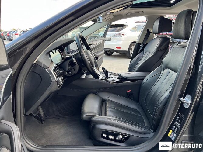 BMW 530e 41 interauto-car