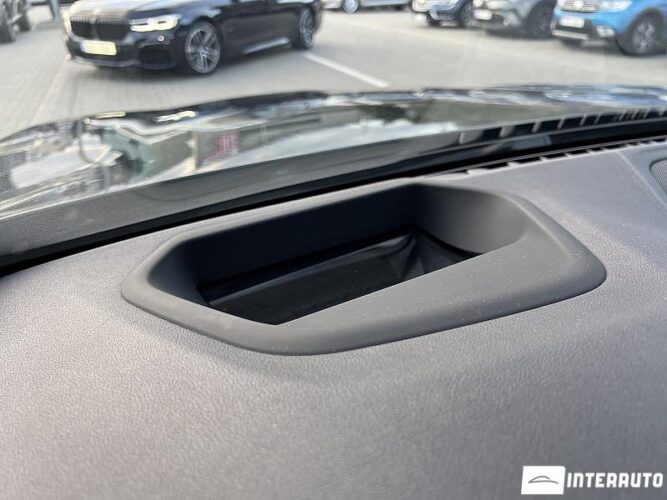 BMW 530e 45 interauto-car