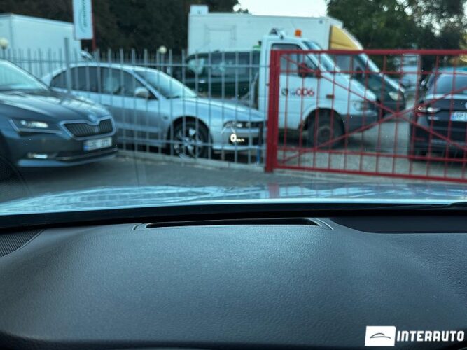 Hyundai Santa Fe 48 interauto-car