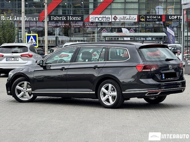 Volkswagen Passat GTE 35 interauto-car