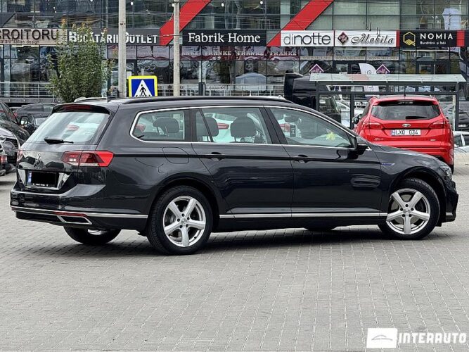 Volkswagen Passat GTE 34 interauto-car