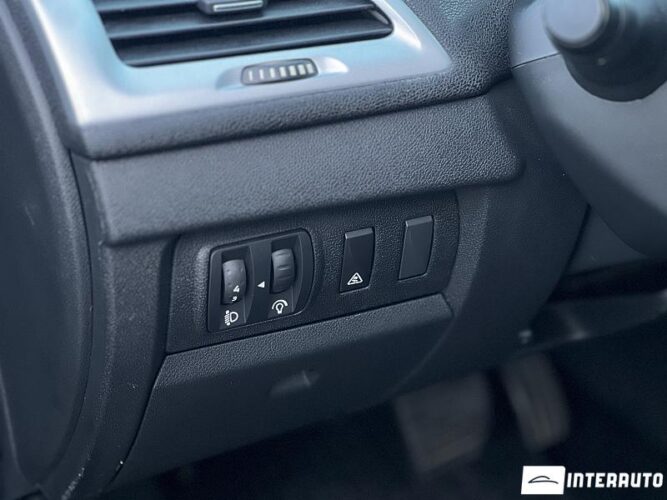 Renault Megane 44 interauto-car