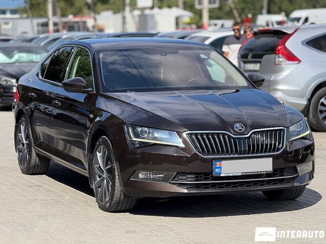Skoda Superb 35 interauto-car