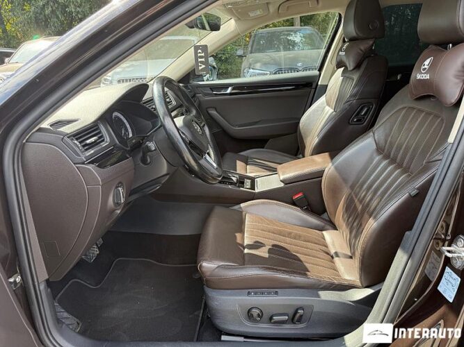 Skoda Superb 38 interauto-car