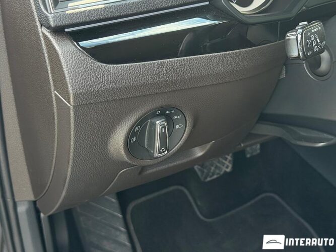 Skoda Superb 40 interauto-car