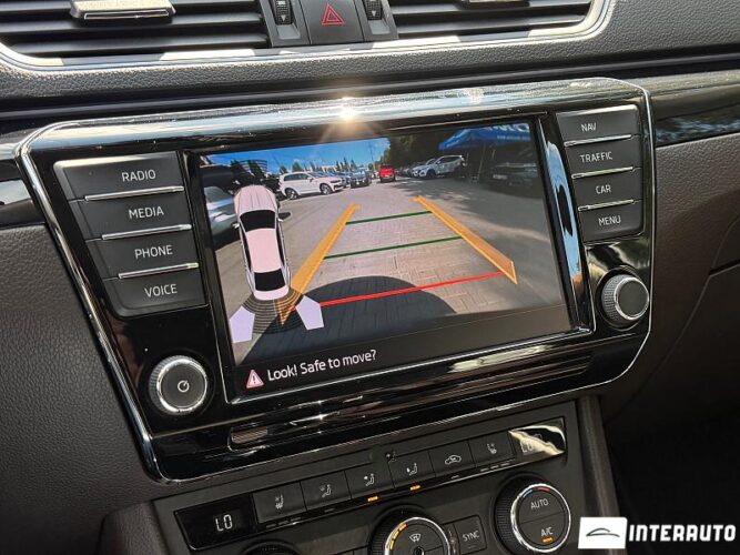 Skoda Superb 44 interauto-car