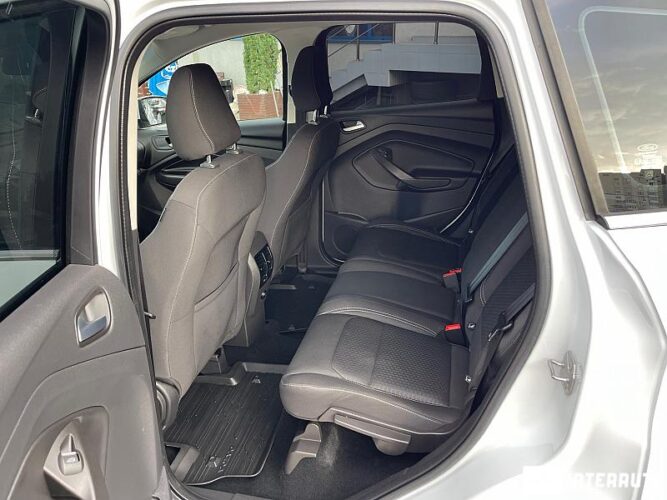 Ford Kuga 44 interauto-car