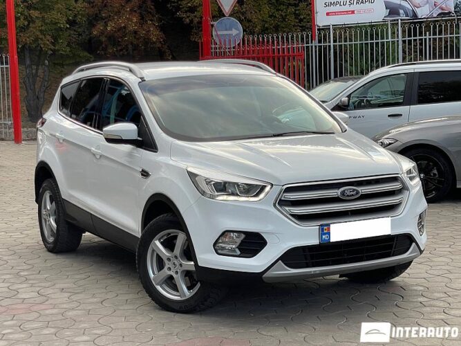 Ford Kuga 30 interauto-car