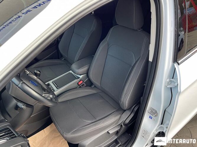 Ford Kuga 35 interauto-car